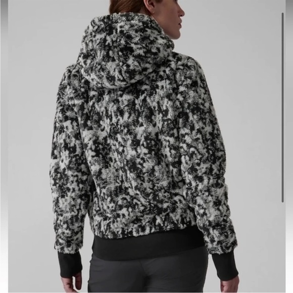 NWOT Athleta Tugga Sherpa Jacquard Hoodie Size Small - Picture 2 of 11